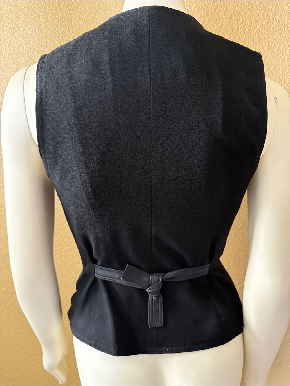 Alberto Makali Black Leather Vest with Gold Chain Hardware - Picture 2 of 4